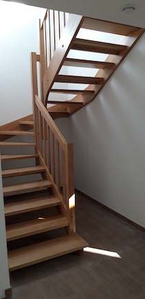 Celodřevěné schodiště 